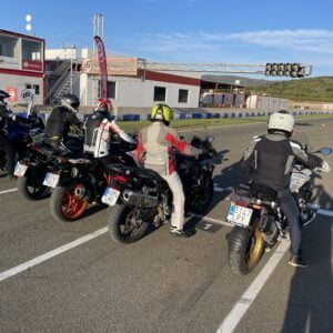 Curso de conducción segura en moto en valencia -Nivel 2 Alumnos
