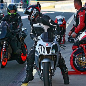 Curso de conducción segura mixto en valencia -Alumnos