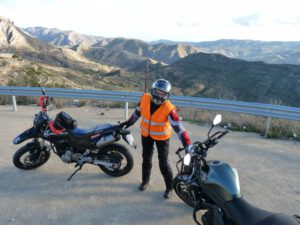 Autoescuela para sacar carnet A1 en Valencia -Motos