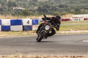 cursos de conducción moto Valencia - circuito