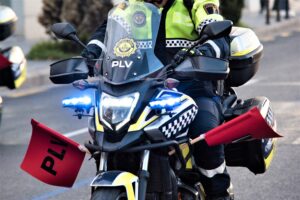 carnet a en valencia - policia en moto
