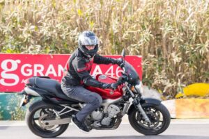 autoescuela carnet de moto para oposiciones de policía local en valencia - prácticas