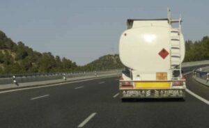 test carnet de conducir - distancia camion